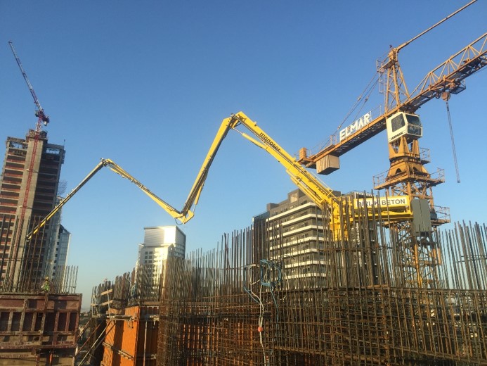 hydraulic concrete distributors with climbing mast 11